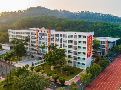 深圳市龙岗职业技术学院搬迁案例-专业搬迁服务助力高校顺利迁徙